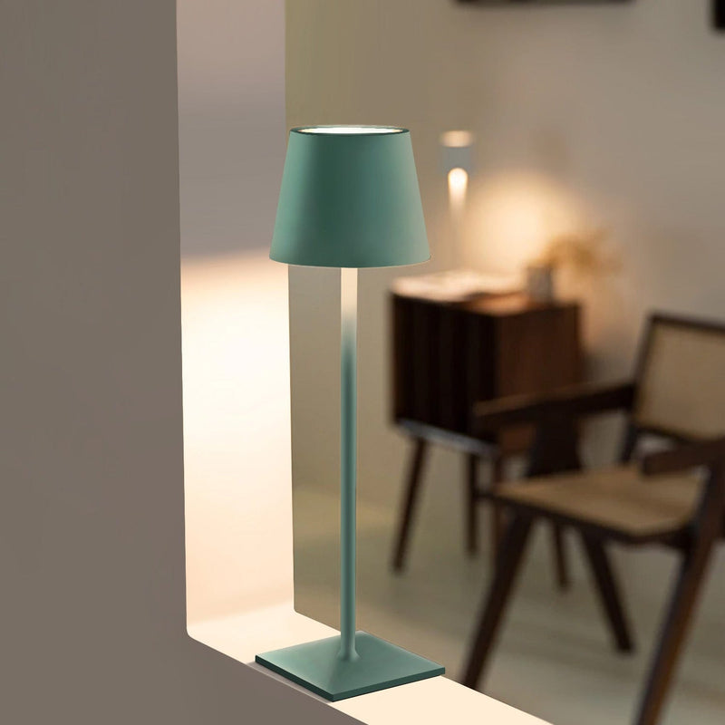 Lampada da tavolo VERDE  LED a batteria dimmerabile Senza fili con luce bianca calda 3 colori LED,  per Hotel bar ristoranti camera da letto la casa
